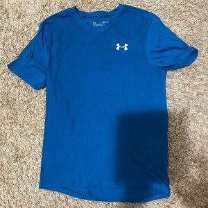 Under Armour Boys shirt